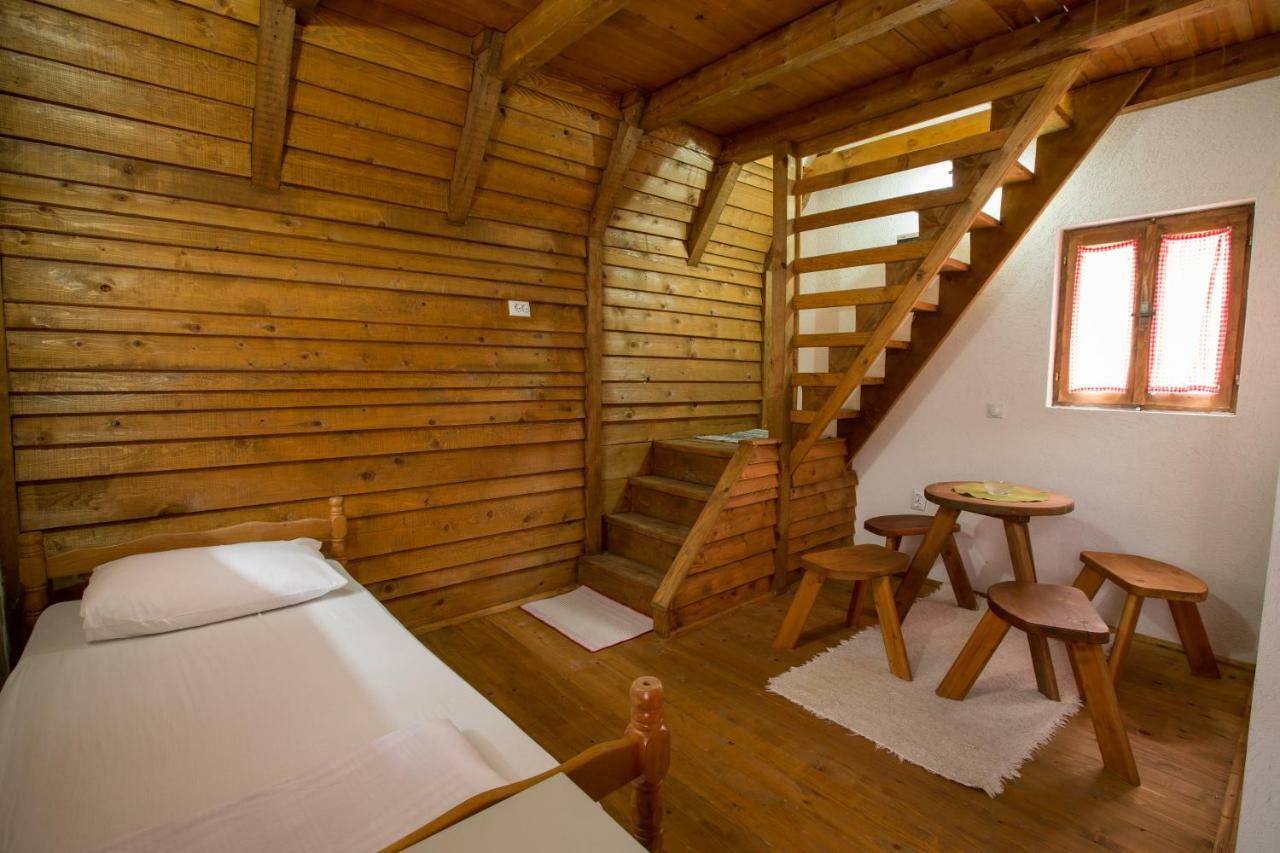 Etno Village Vojnik Savnik Buitenkant foto