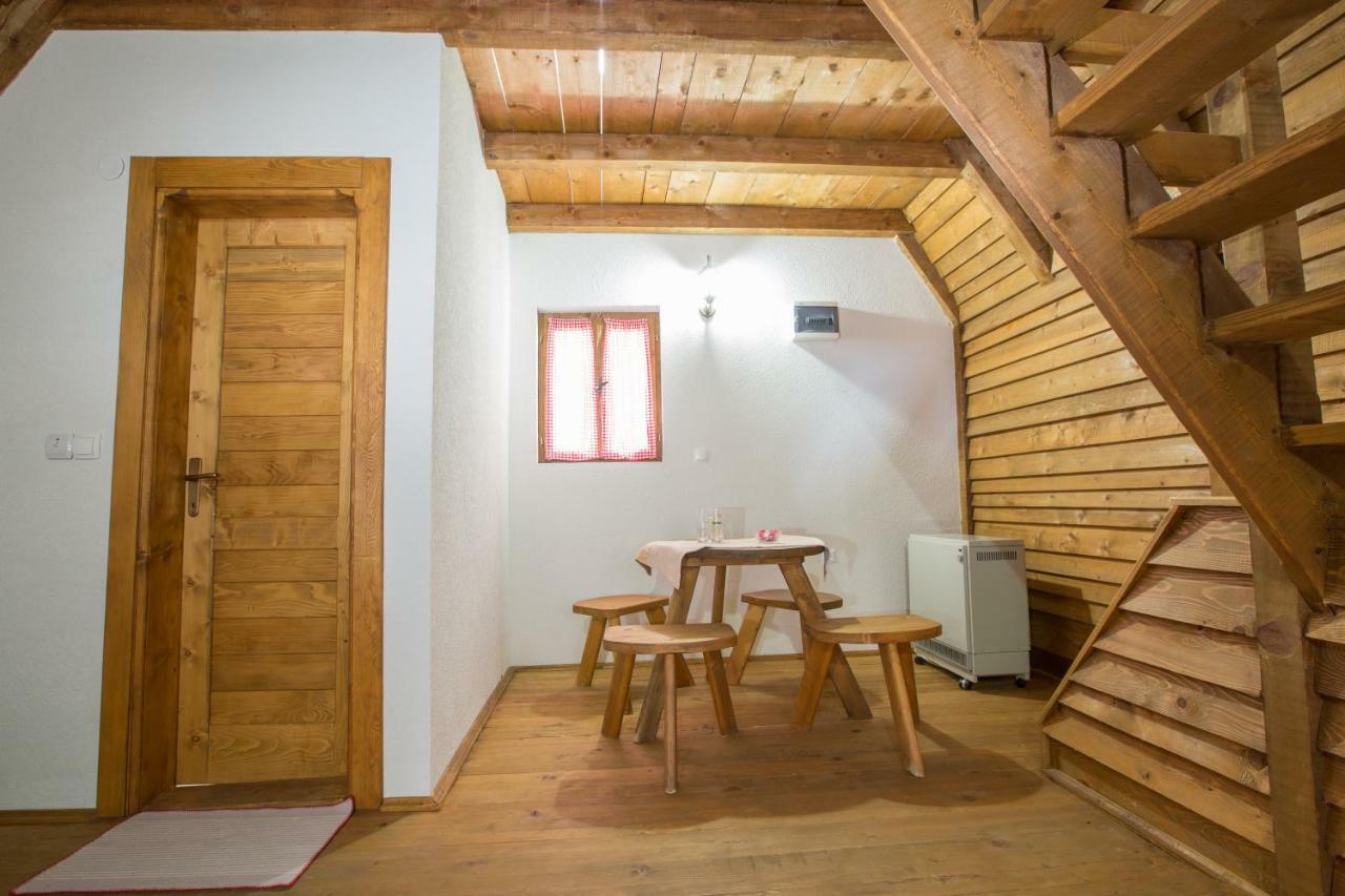 Etno Village Vojnik Savnik Buitenkant foto