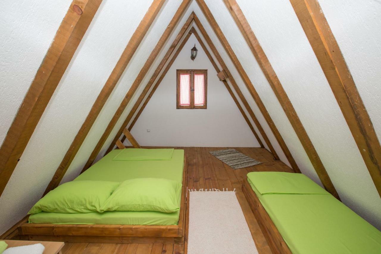 Etno Village Vojnik Savnik Buitenkant foto