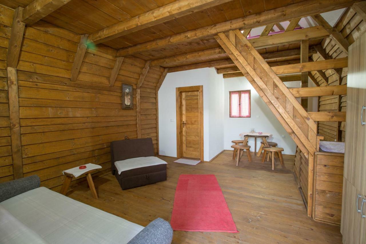 Etno Village Vojnik Savnik Buitenkant foto