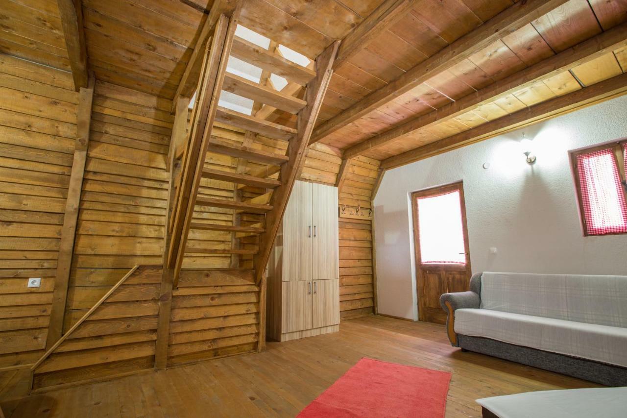 Etno Village Vojnik Savnik Buitenkant foto